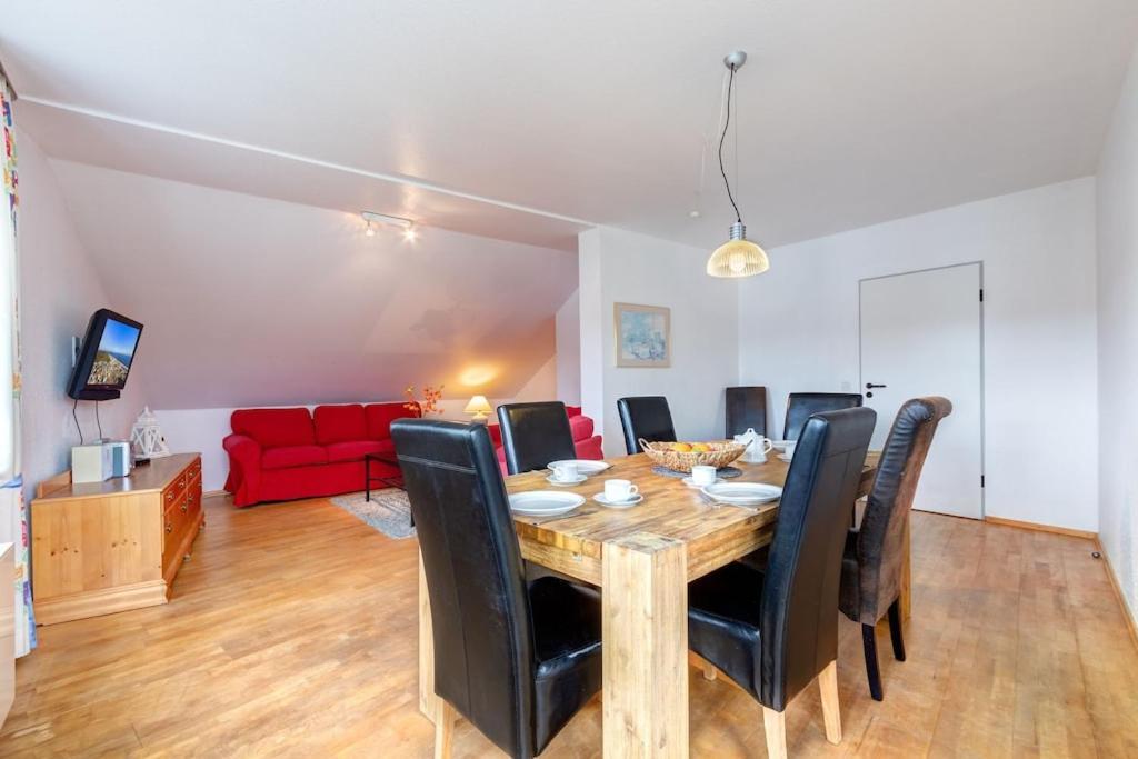 Grosse Schoene 3 Zimmer Ferienwohnung - 100 Qm - In Strandnaehe Fuer 6 Personen!! Херингсдорф Екстериор снимка